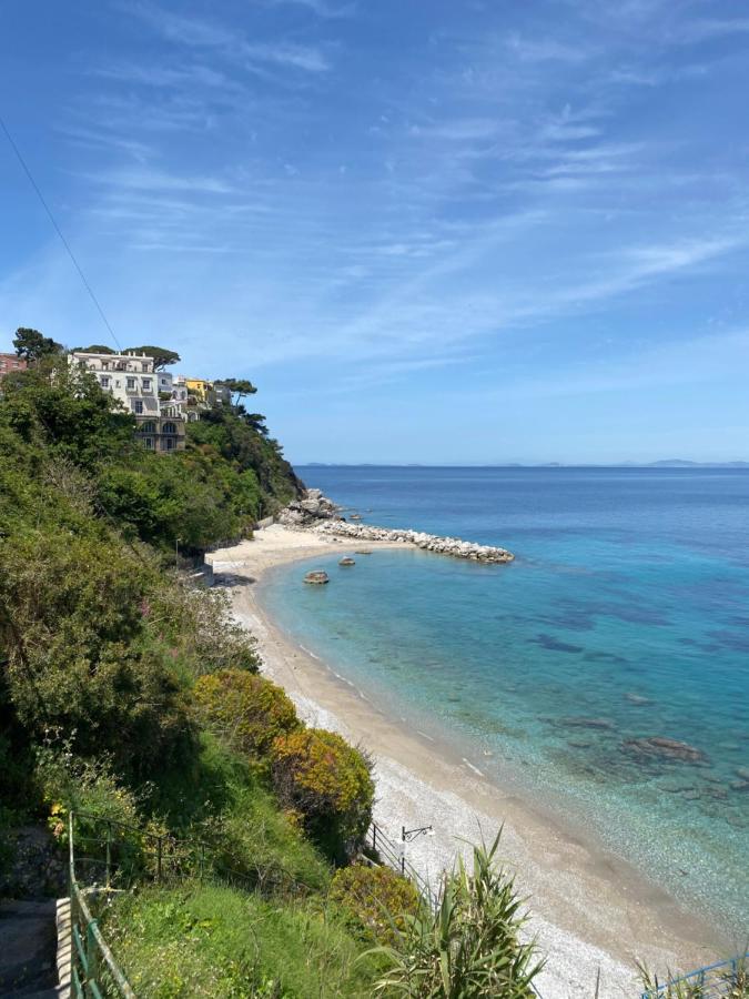 La Baia Di Napoli Apartment Capri Bagian luar foto