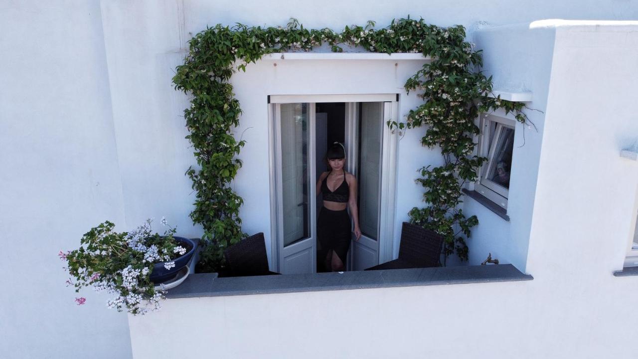 La Baia Di Napoli Apartment Capri Bagian luar foto