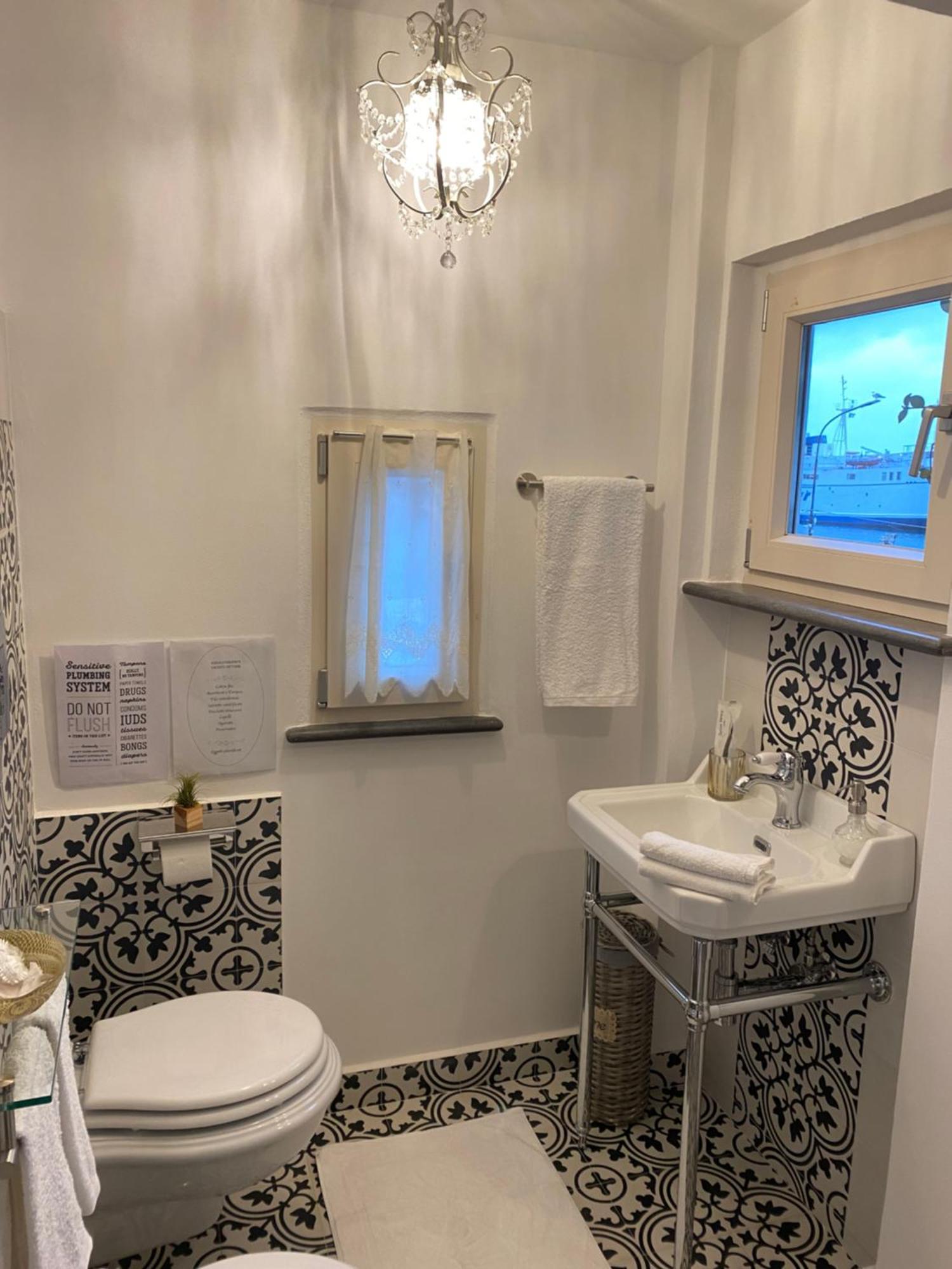 La Baia Di Napoli Apartment Capri Bagian luar foto