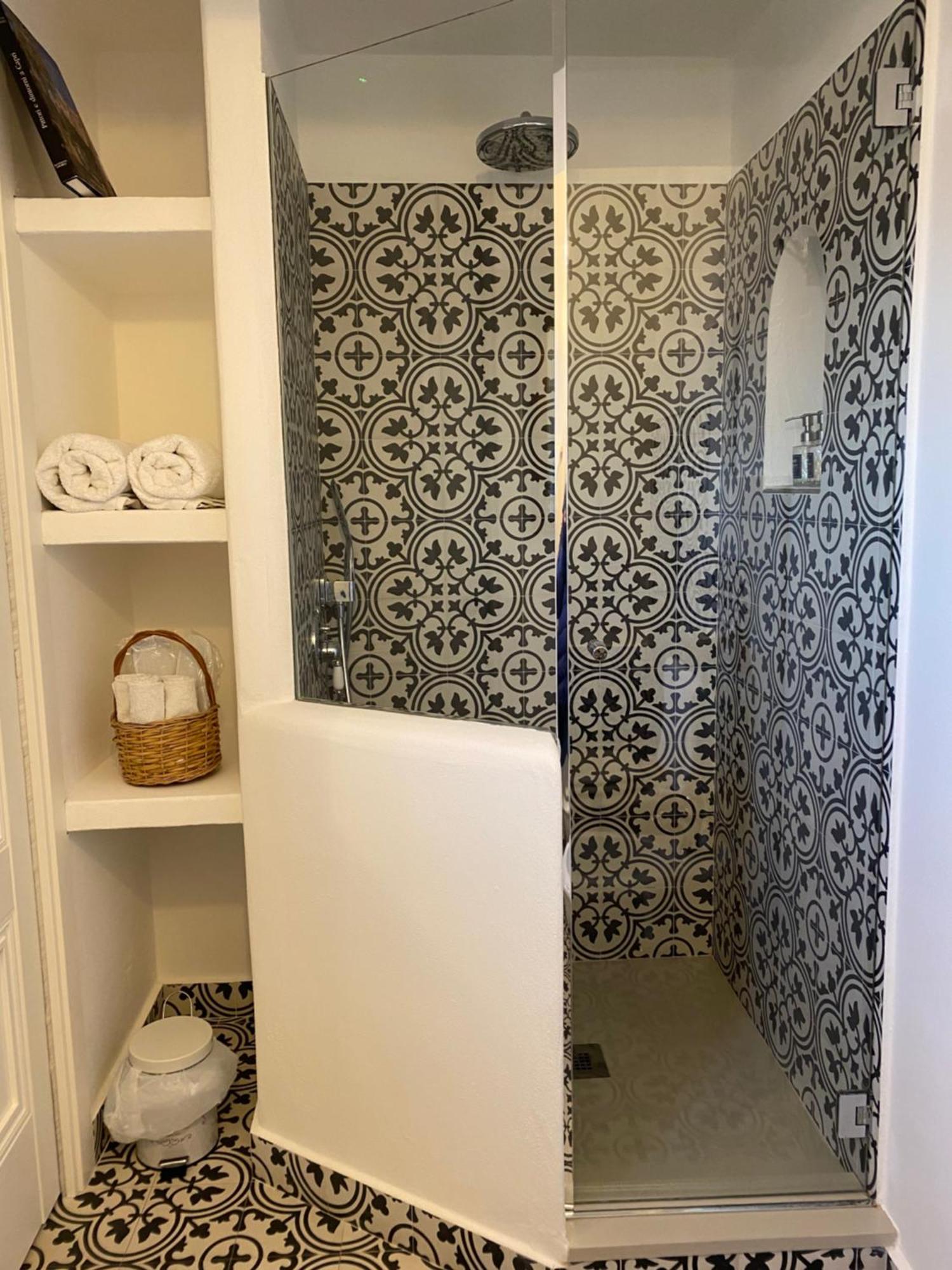 La Baia Di Napoli Apartment Capri Bagian luar foto